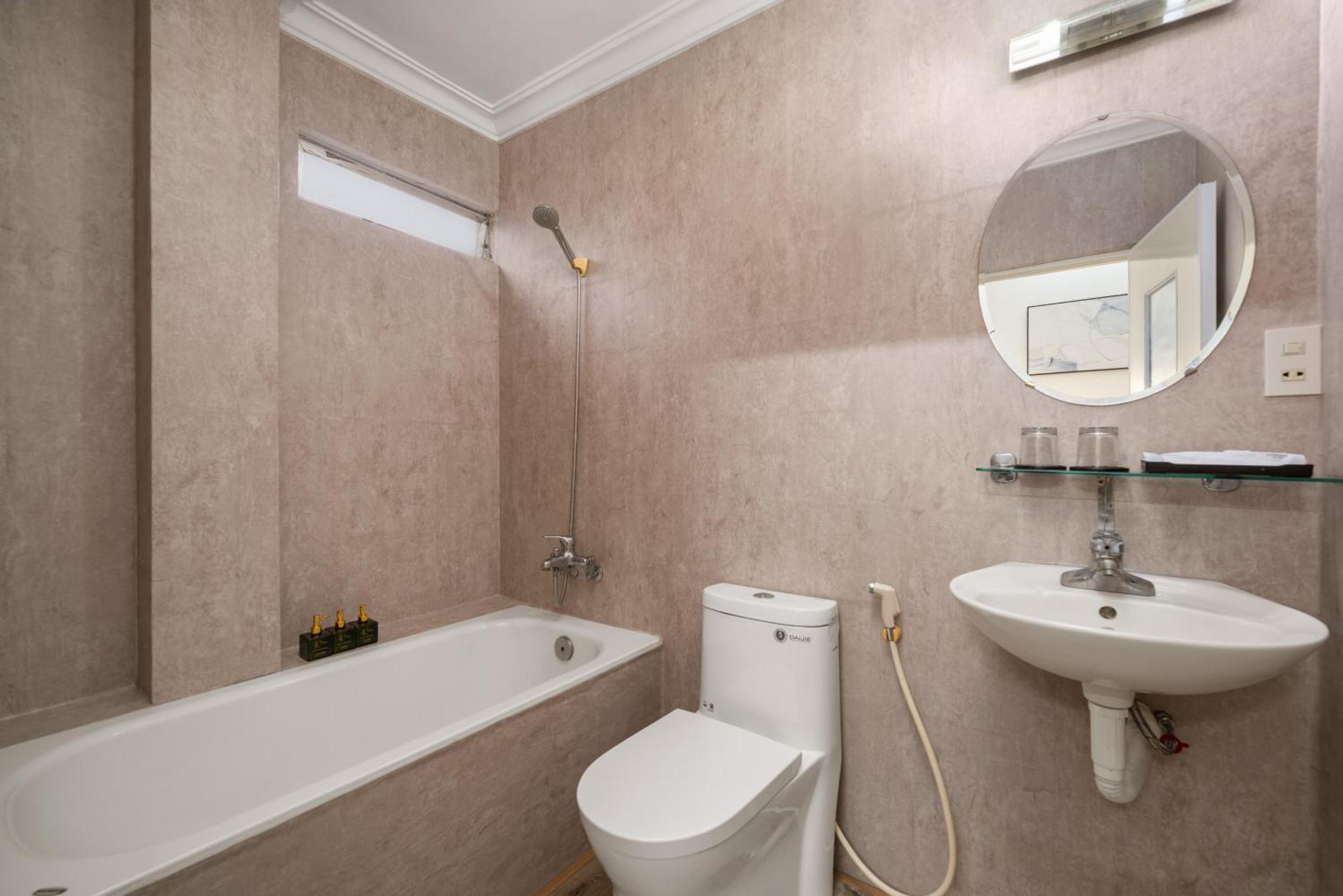Kly Apartment Hotel Hue Exterior photo